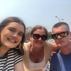 Meet your Posher, Deborah